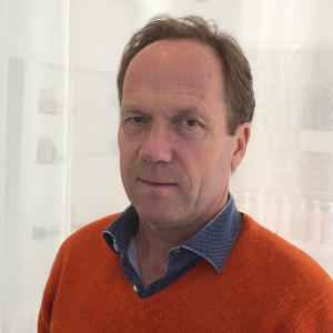 Dr. Tom Britton